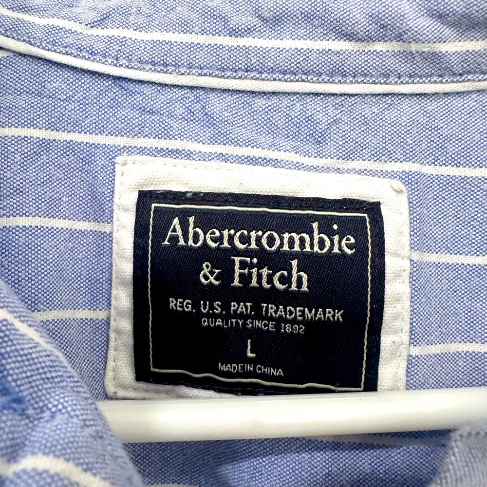 Abercrombie & Fitch Women’s Blue Striped Button Down Cotton Blend Shirt – Size L - Picture 15 of 16